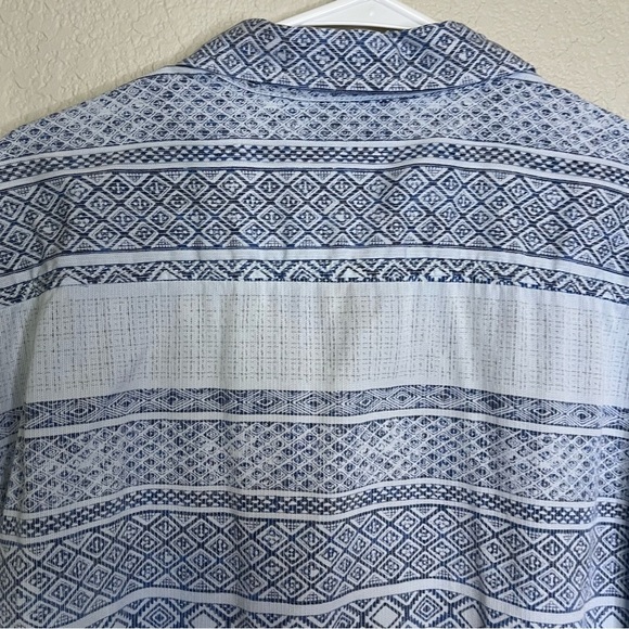 Tommy Bahama Relax Lyocell Blend Blue Button Down Shirt Aztec Tropical Print XXL - Picture 8 of 14